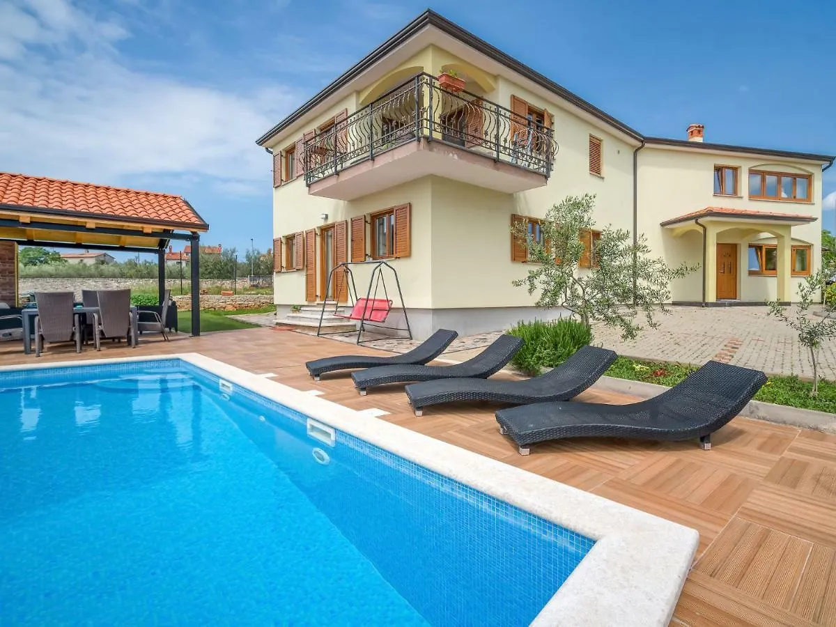 Apartment Ulika-1 By Interhome Tar-Vabriga
